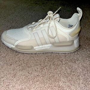 Adidas NMD_R1 SHOES White/Beige